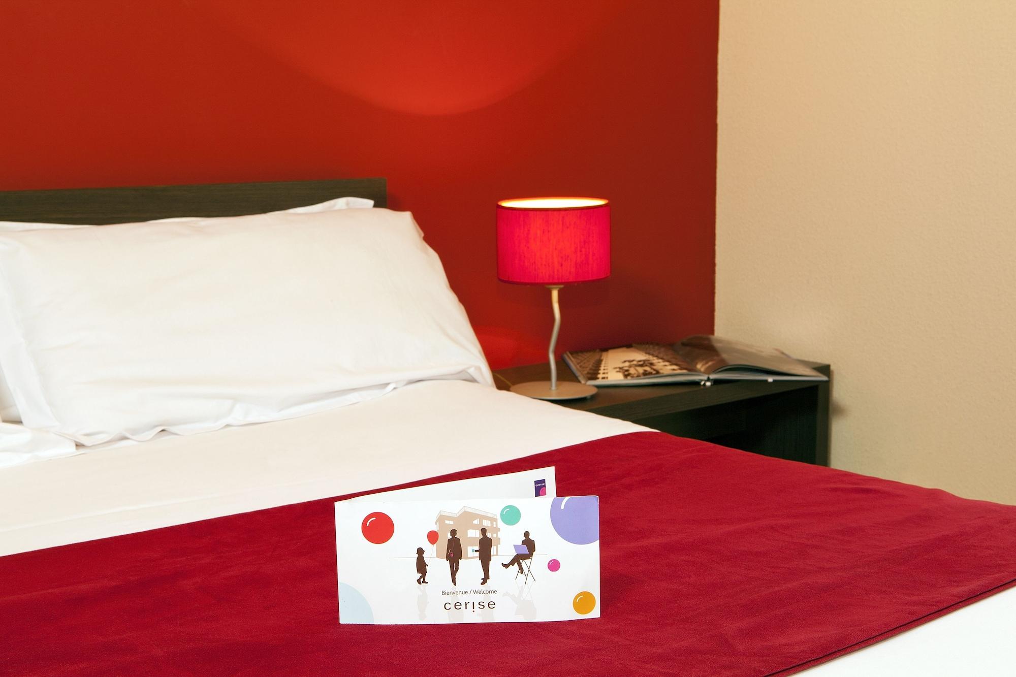Cerise Valence Aparthotel Valence  Exterior photo