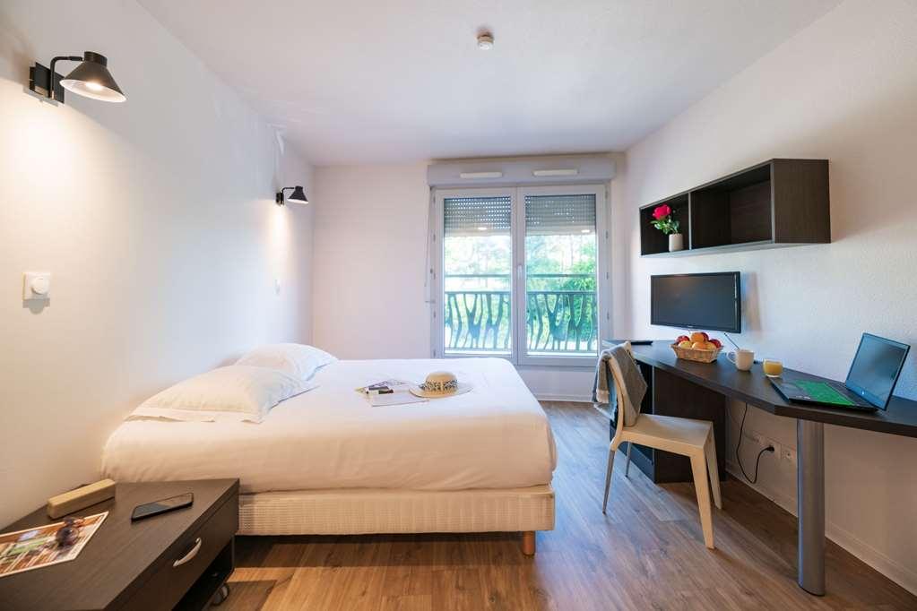 Cerise Valence Aparthotel Valence  Room photo