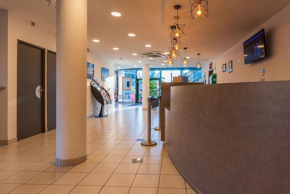 Cerise Valence Aparthotel Valence  Exterior photo