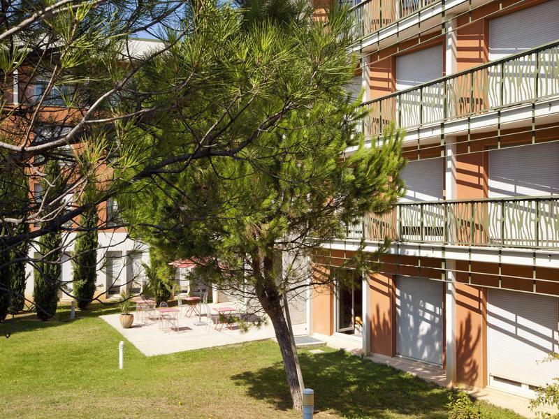 Cerise Valence Aparthotel Valence  Exterior photo